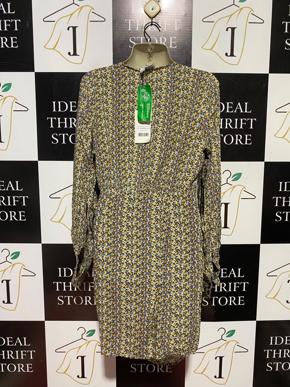 NAKD REBORN |L| BUST 19| B50| FLORAL V-NECK LONG SLEEVE WRAP MINI DRESS