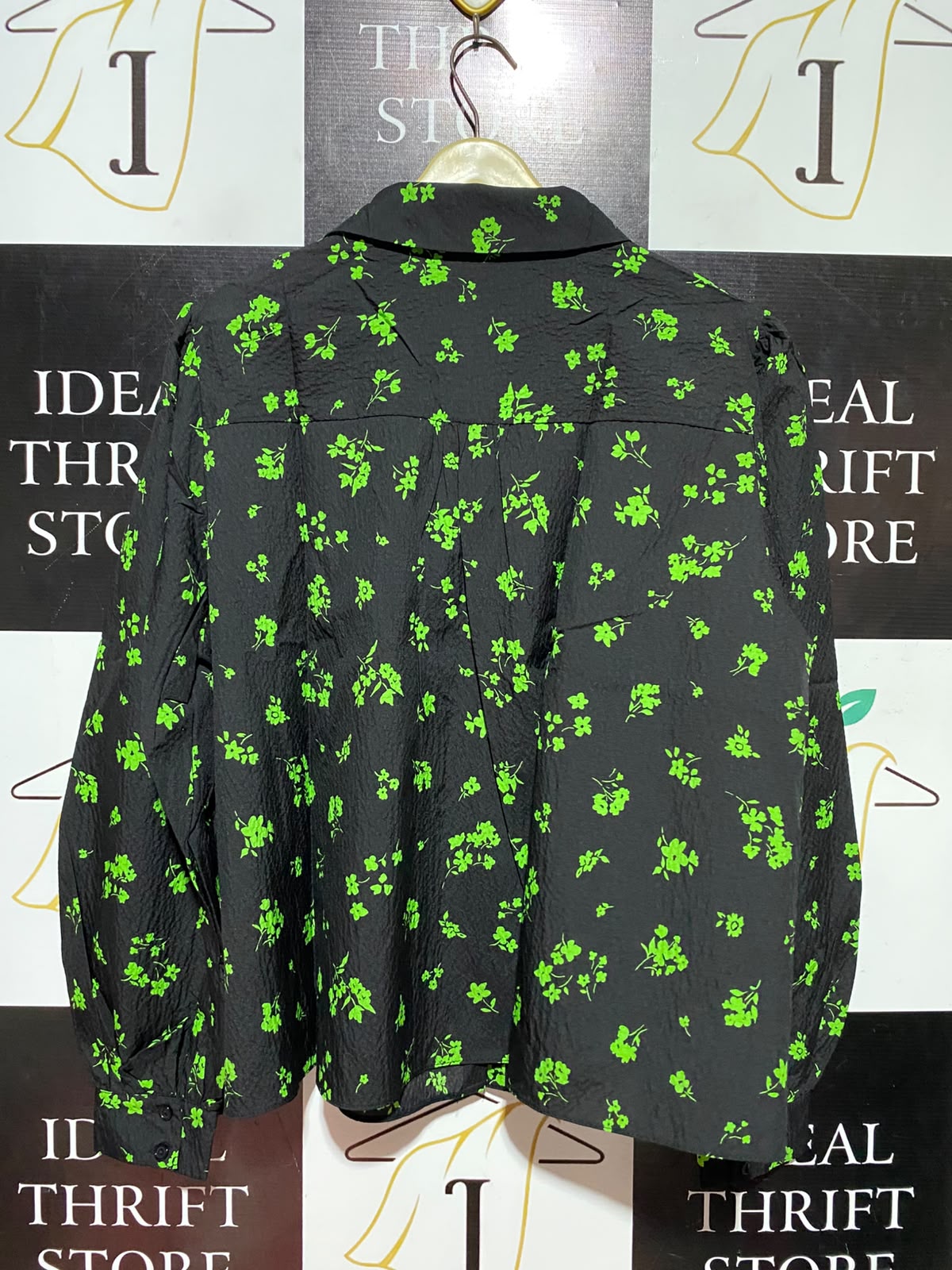 NOBODYS CHILD |L| BUST 23| B50| BLACK AND NEON GREEN FLORAL LONG-SLEEVE BUTTON-DOWN BLOUSE