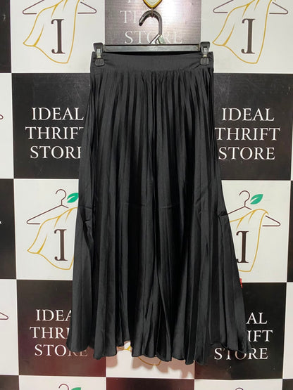 NEW LOOK |XS| WAIST 24| B50| BLACK PLEATED GEORGETTE MAXI SKIRT