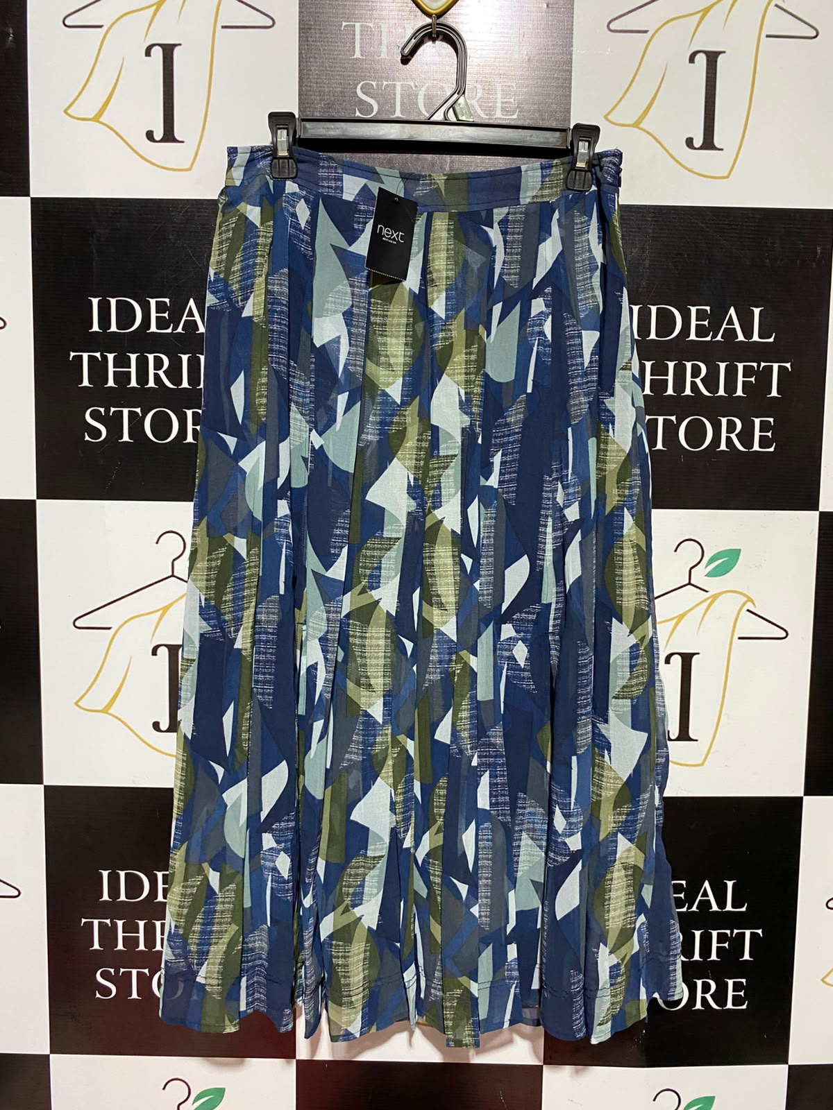 NEXT |L| WAIST 30| B50| BLUE AND GREEN GEOMETRIC PLEATED MIDI SKIRT