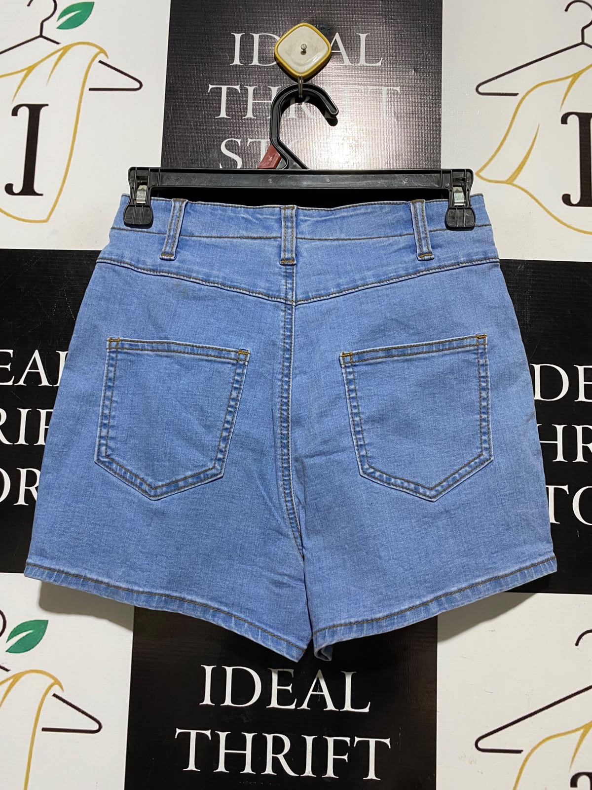 DENIM CO |S| WAIST 25| A1 | HIGH WAIST THREE-BUTTON LIGHT WASH JEANS SHORTS