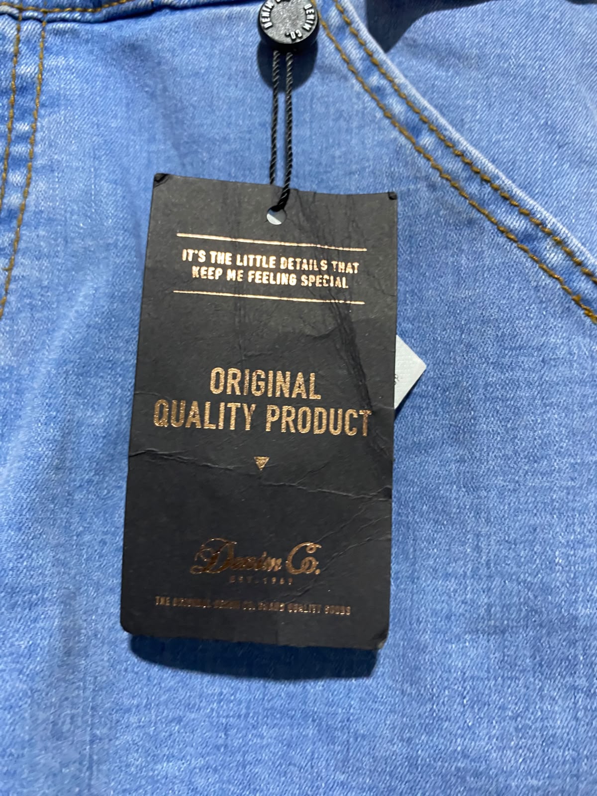 DENIM CO |S| WAIST 25| A1 | HIGH WAIST THREE-BUTTON LIGHT WASH JEANS SHORTS