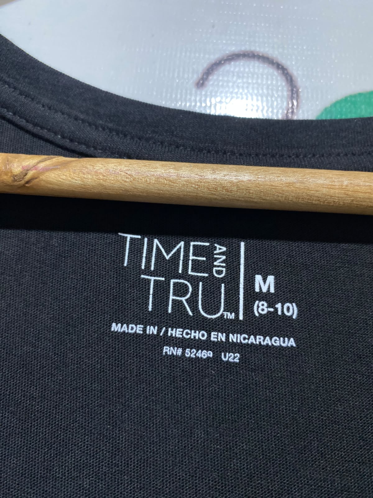 TIME AND TRU |M| BUST 19| A1| BLACK SHORT SLEEVE V-NECK T-SHIRT,