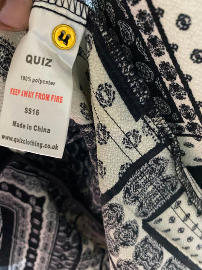 QUIZ |M| BUST 19| A1| BLACK AND WHITE PAISLEY PATCHWORK SHIRT DRESS WITH GOLD BUTTONS