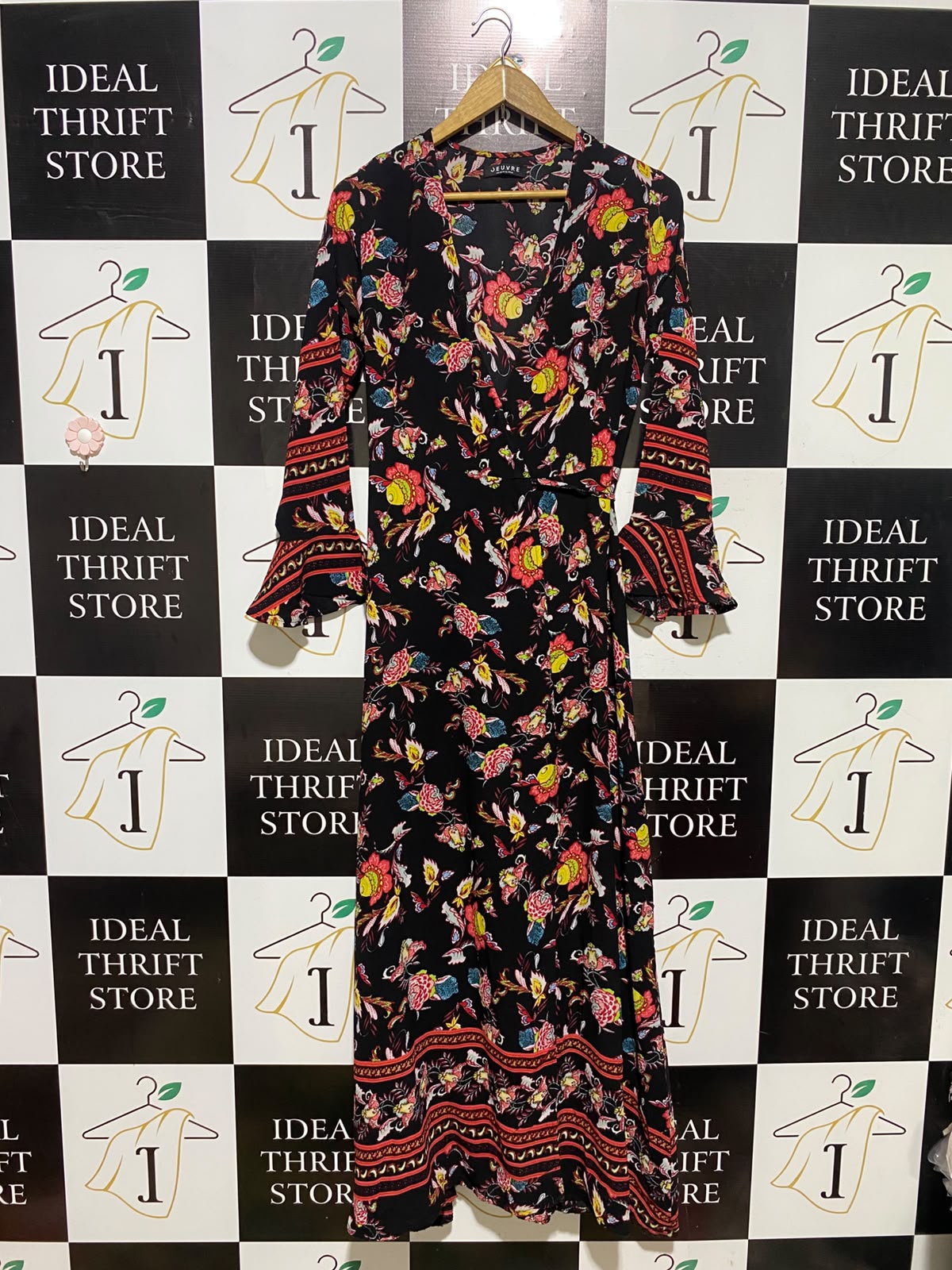 JEUVRE |M| BUST 17| A3| BOLD BOHEMIAN FLORAL WRAP MIDI DRESS WITH BELL SLEEVES