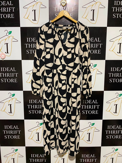 TU WOMAN |L| BUST 19| A3| RETRO CHIC MONOCHROME ABSTRACT PRINT MIDI DRESS WITH TIE NECK