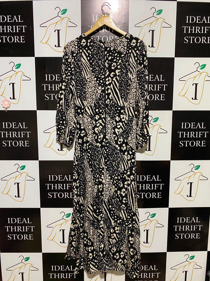 RIVER ISLAND |M| BUST 18| A3| MONOCHROME MIXED ANIMAL AND PATCHWORK PRINT MIDI DRESS