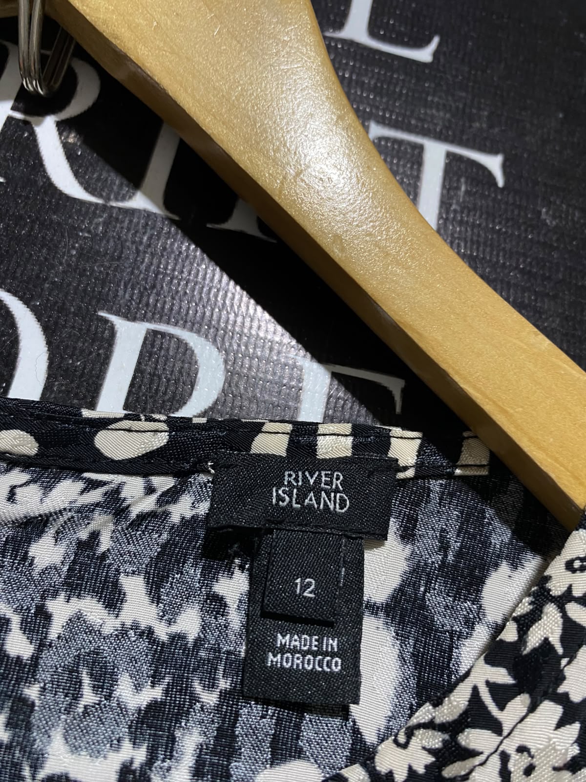 RIVER ISLAND |M| BUST 18| A3| MONOCHROME MIXED ANIMAL AND PATCHWORK PRINT MIDI DRESS