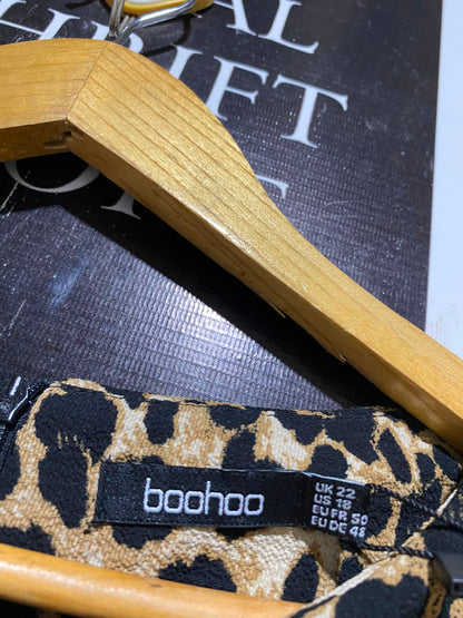 BOOHOO |XL| BUST 22| A2| BOLD LEOPARD PRINT BLOUSE WITH OVERSIZED PETER PAN COLLAR