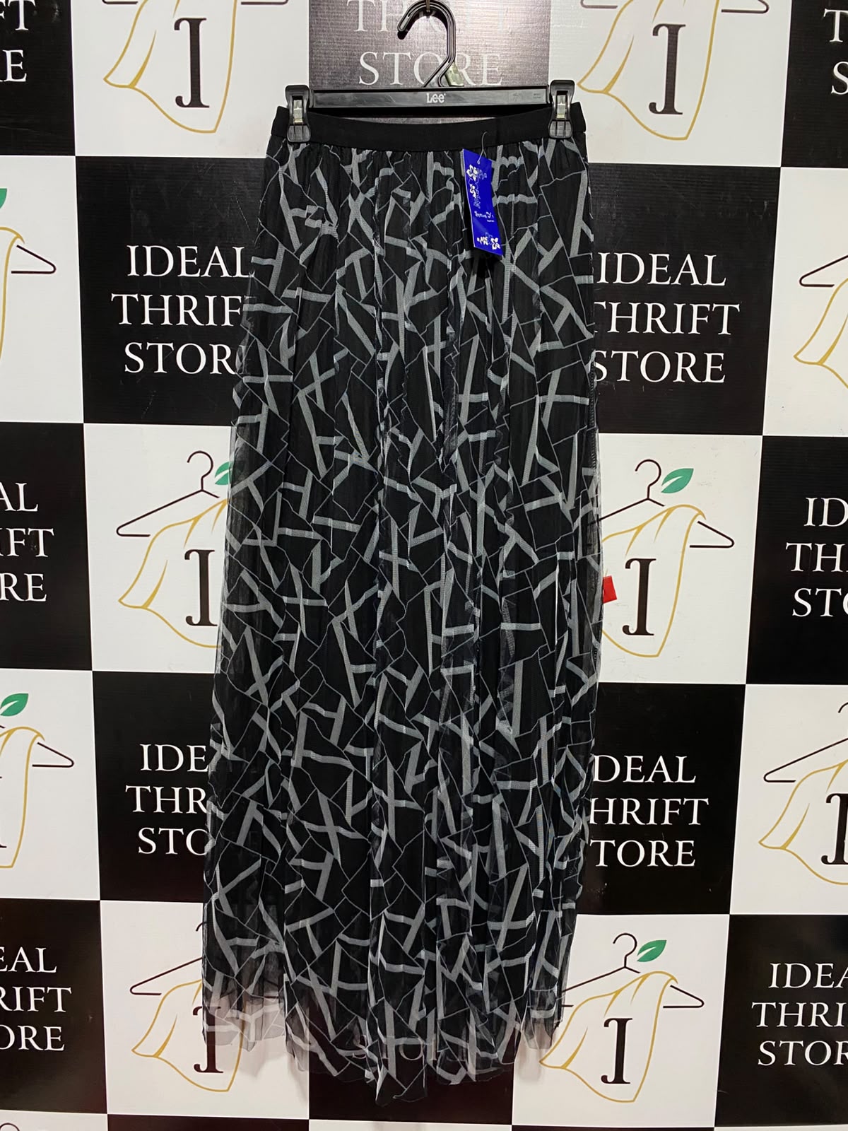 SHENG |XS| WAIST 25| A2| BLACK AND GREY ABSTRACT GEOMETRIC PLEATED MESH MAXI SKIRT NWT