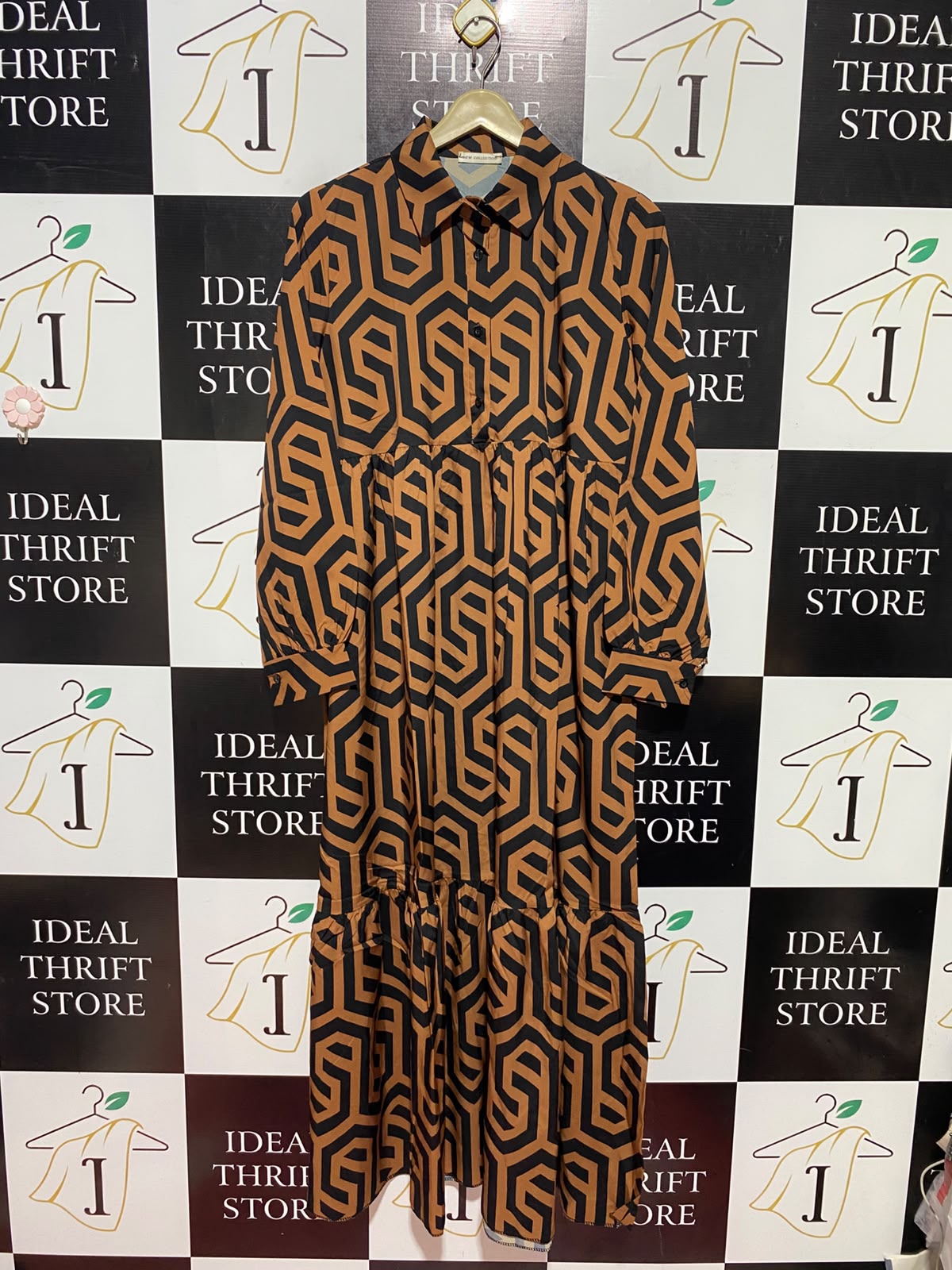 NEW COLLECTION |L| BUST 20| A2| BROWN AND BLACK RETRO GEOMETRIC PRINT TIERED LONG SLEEVE SHIRT DRESS MAXI