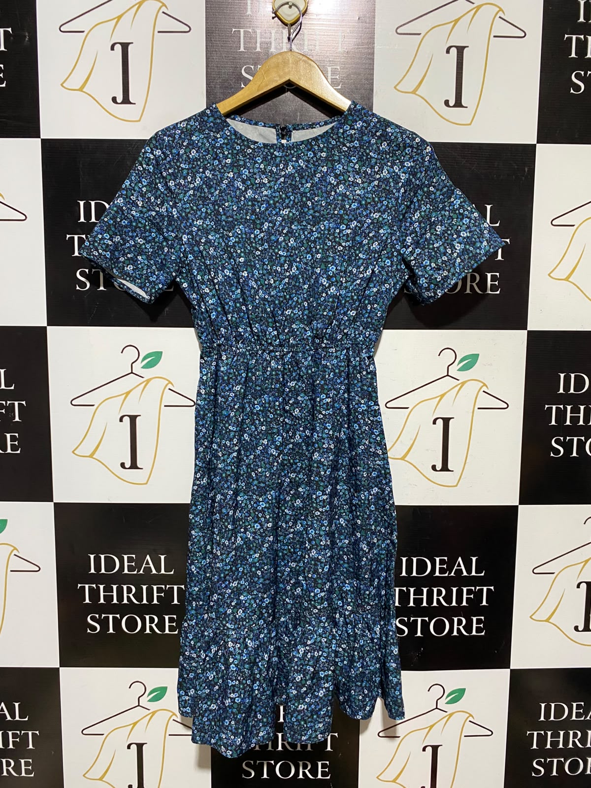 BOTURE |XS| BUST 16| A4| BLUE DITSY FLORAL SHORT SLEEVE CINCHED WAIST MIDI DRESS