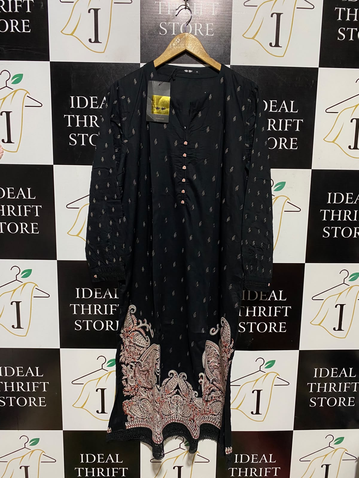 KHAADI |M| BUST 20| A4| BLACK BOOTI PRINTED KURTI WITH EMBROIDERED PAISLEY DAMAN
