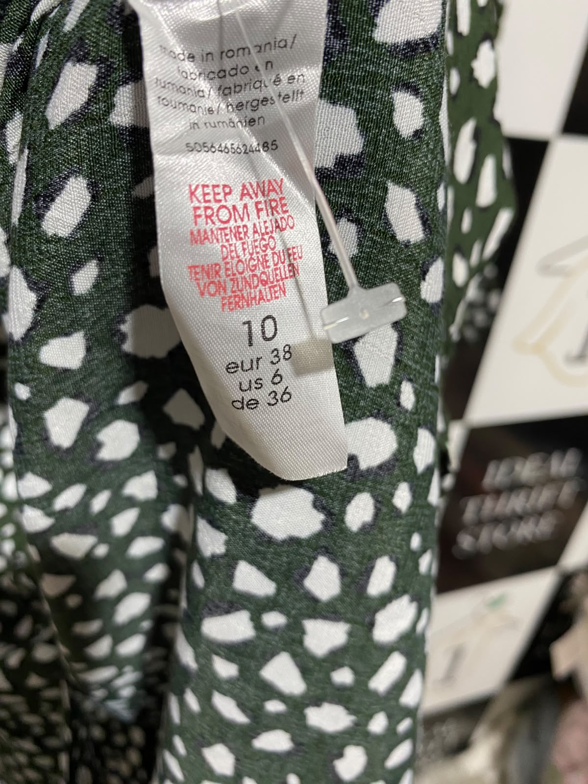 RO & ZO |M| BUST 18| A3| KHAKI GREEN DALMATIAN SPOT LONG SLEEVE TIE-CUFF MAXI DRESS