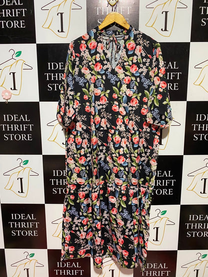 |XL| BUST 21| A3| BLACK MULTICOLOR ROSE FLORAL TIERED MAXI DRESS WITH TIE-NECK