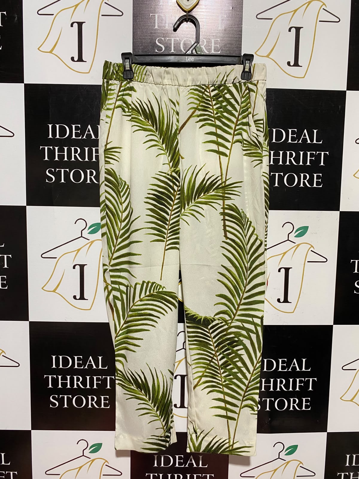 H&M |M| WAIST 28| A3| GREEN PALM LEAF PRINT ELASTIC WAIST TAPERED PANTS