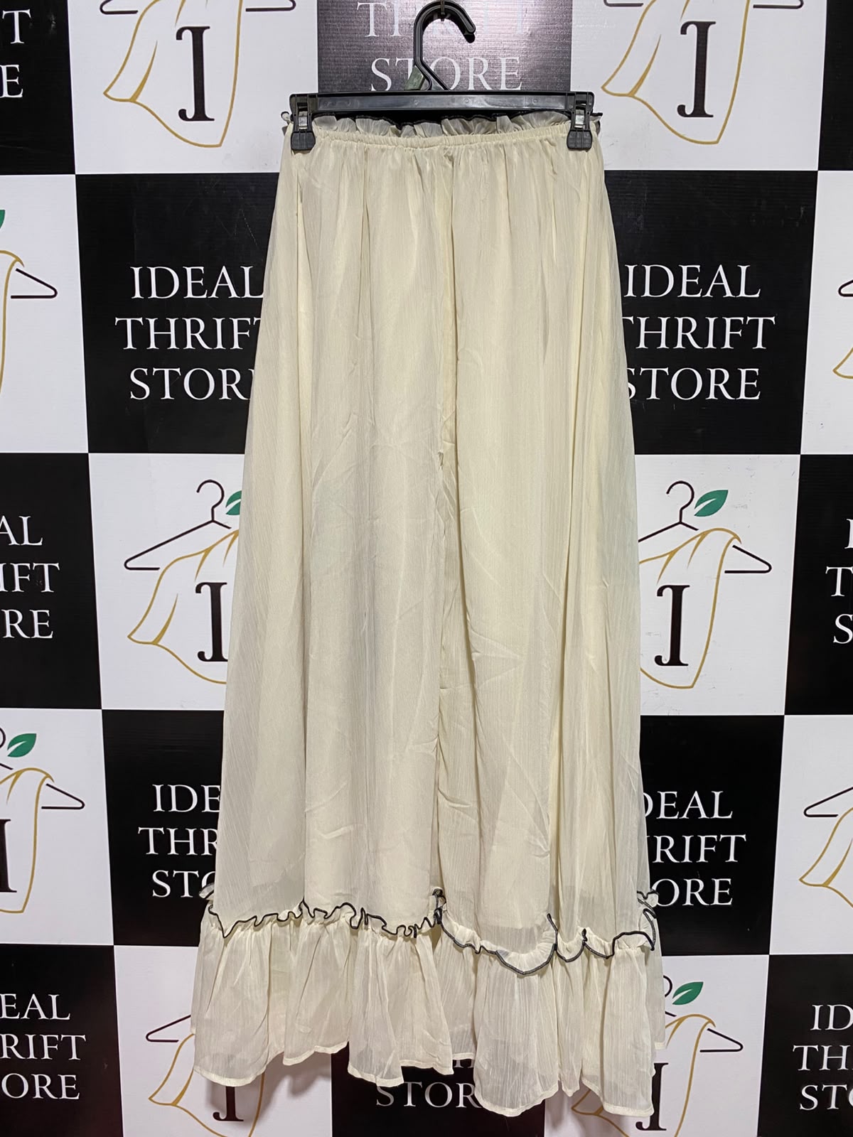 SHEIN |XS| WAIST 24| A3| CREAM ELASTIC WAIST TIERED MAXI SKIRT WITH BLACK CONTRAST RUFFLE HEM