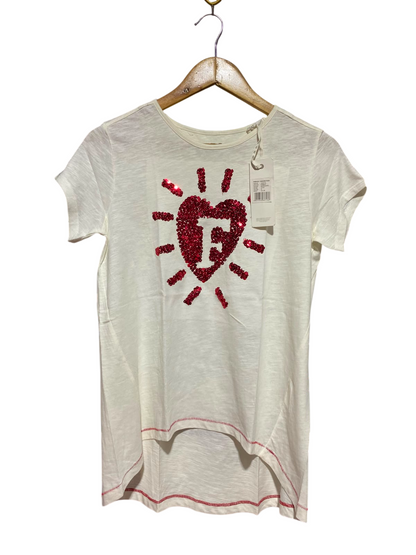 FRENCH CONNECTION |XS| BUST 17| A4| CASUAL WHITE TOP WITH RED SEQUIN HEART MOTIF