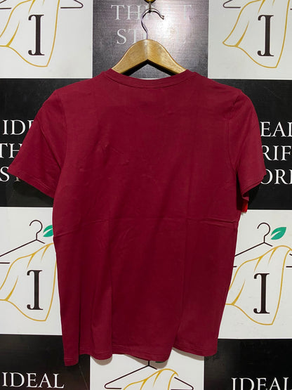 H&M |S| BUST 17| A4| PREMIUM MAROON TEE WITH DECORATIVE BROOCH