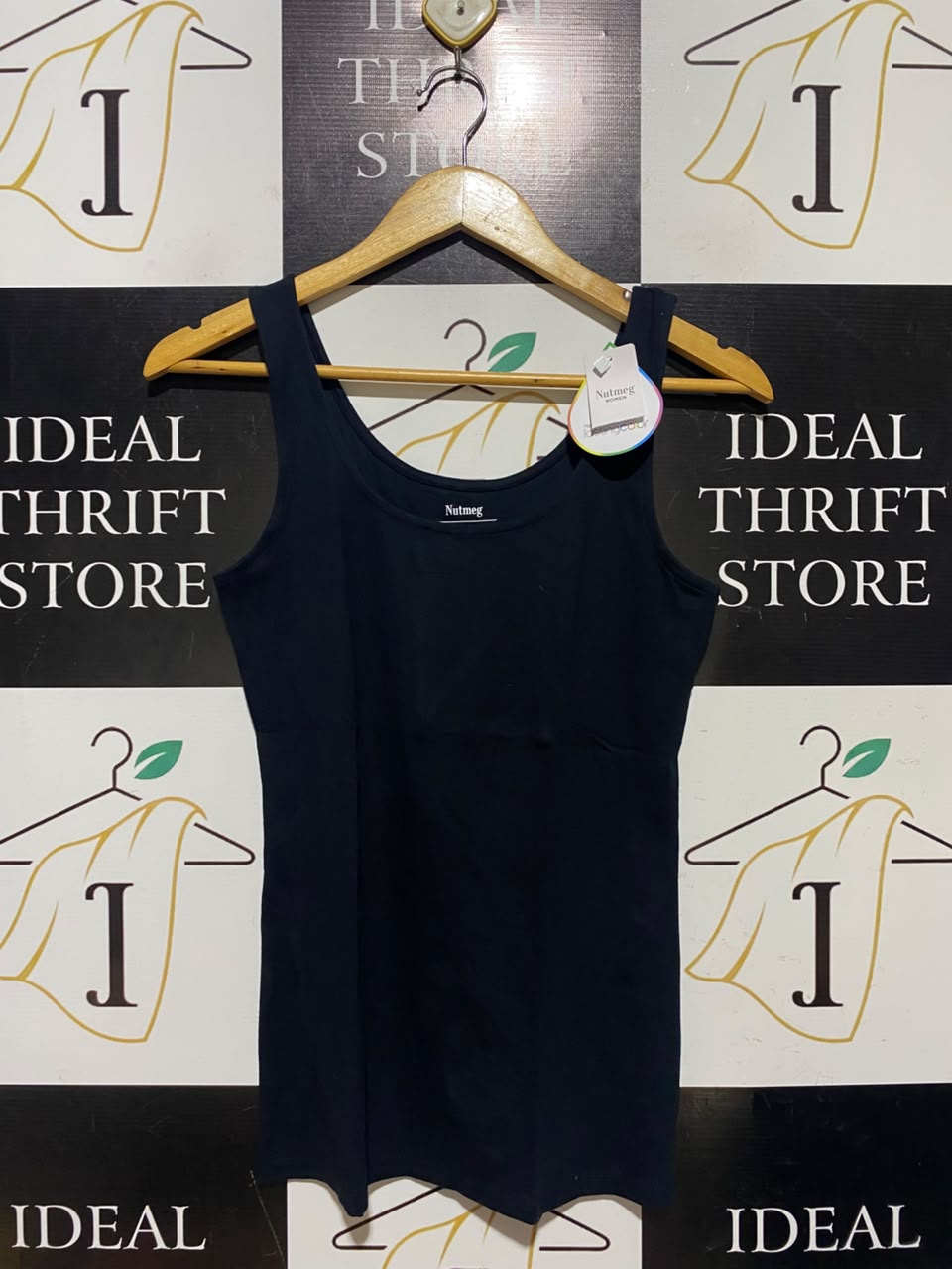 NUTMEG |S| BUST 15| A4| ESSENTIAL BLACK SCOOP-NECK TANK TOP
