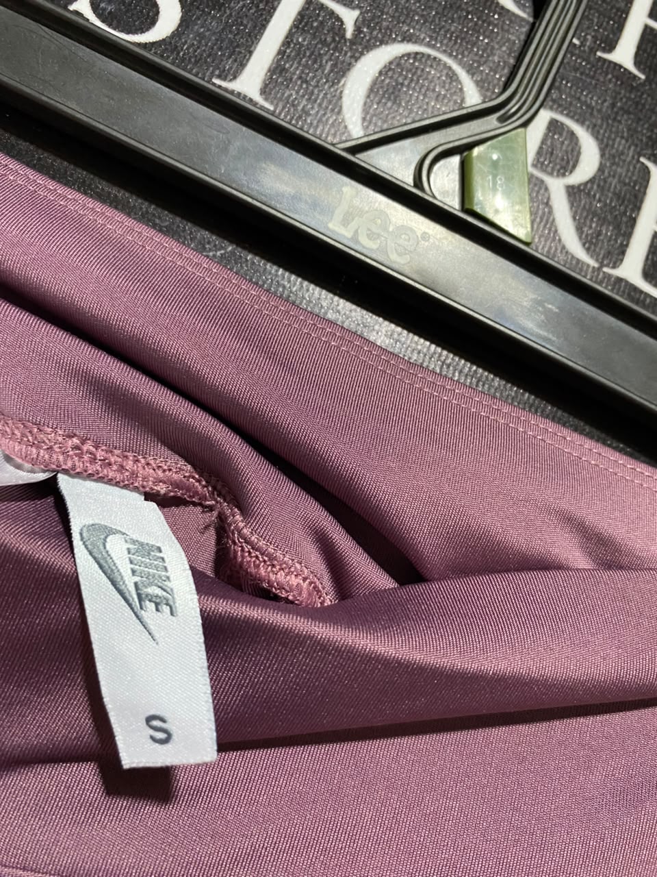 NIKE |XS| WAIST 23| A4| PERFORMANCE DUSTY ROSE LEGGINGS