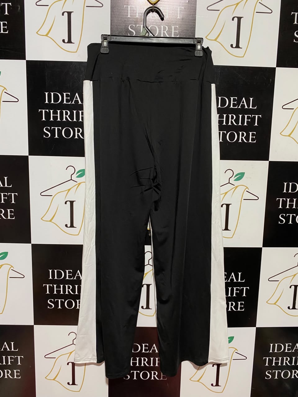 |XL| WAIST 30| A4| CHIC BLACK AND WHITE COLOR-BLOCKED TROUSERS