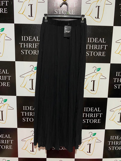 STYLI |XS| WAIST 24| A4| CLASSIC BLACK STYLI PLEATED MAXI SKIRT