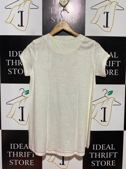 FRENCH CONNECTION |XS| BUST 17| A4| CASUAL WHITE TOP WITH RED SEQUIN HEART MOTIF