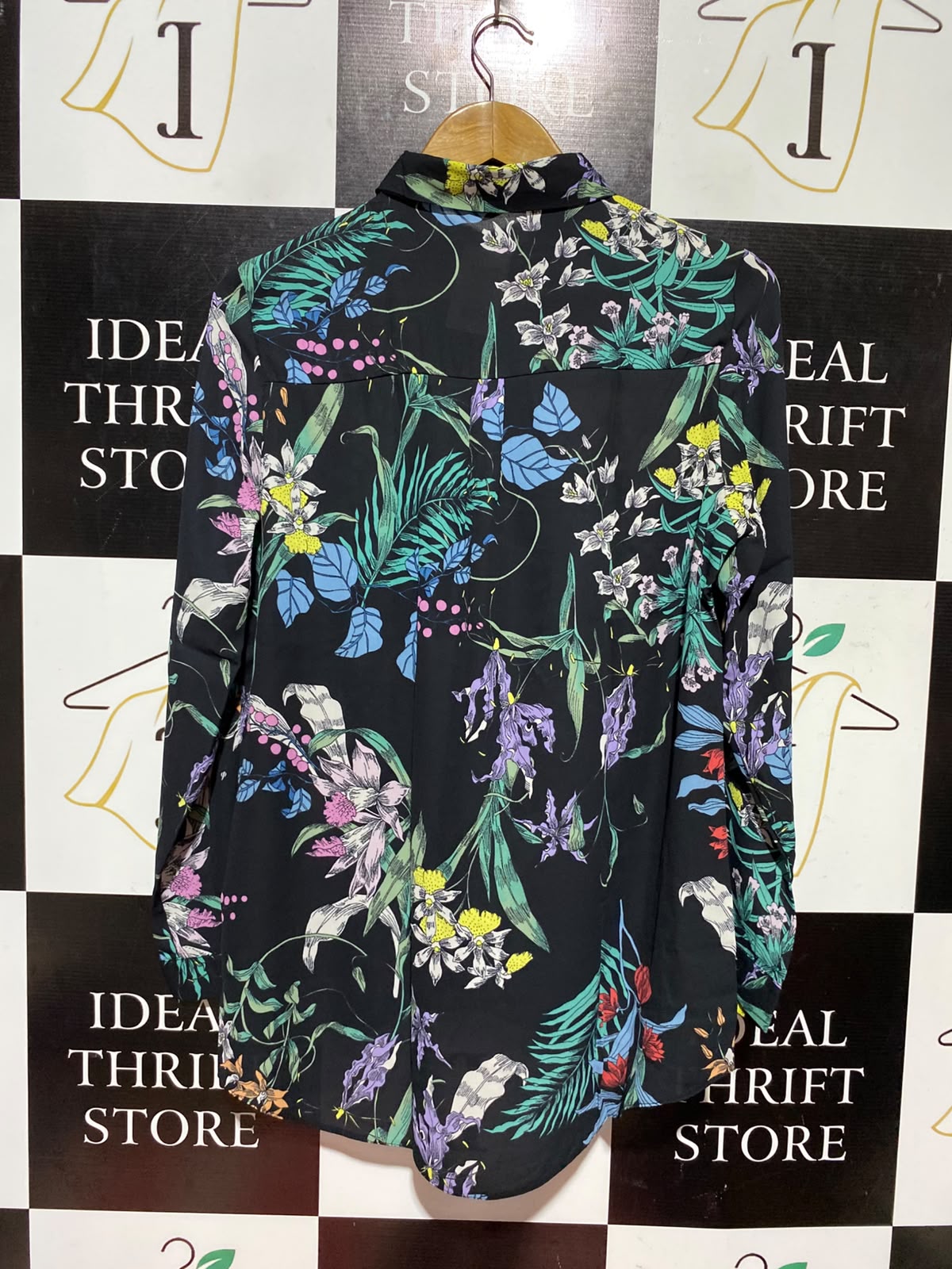 GEORGE |L| BUST 20| A4| CHIC BLACK FLORAL BUTTON-DOWN TOP