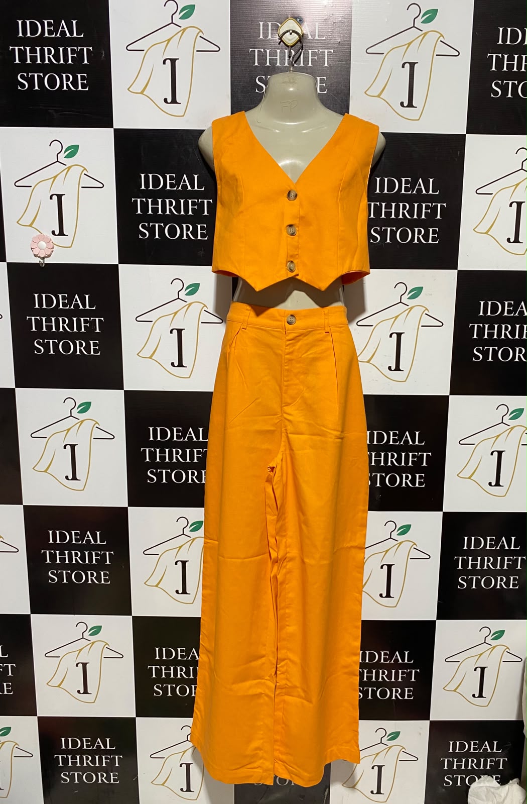 SHEIN |M| BUST 19| A4| VIBRANT ORANGE SLEEVELESS VEST AND WIDE-LEG TROUSER SET