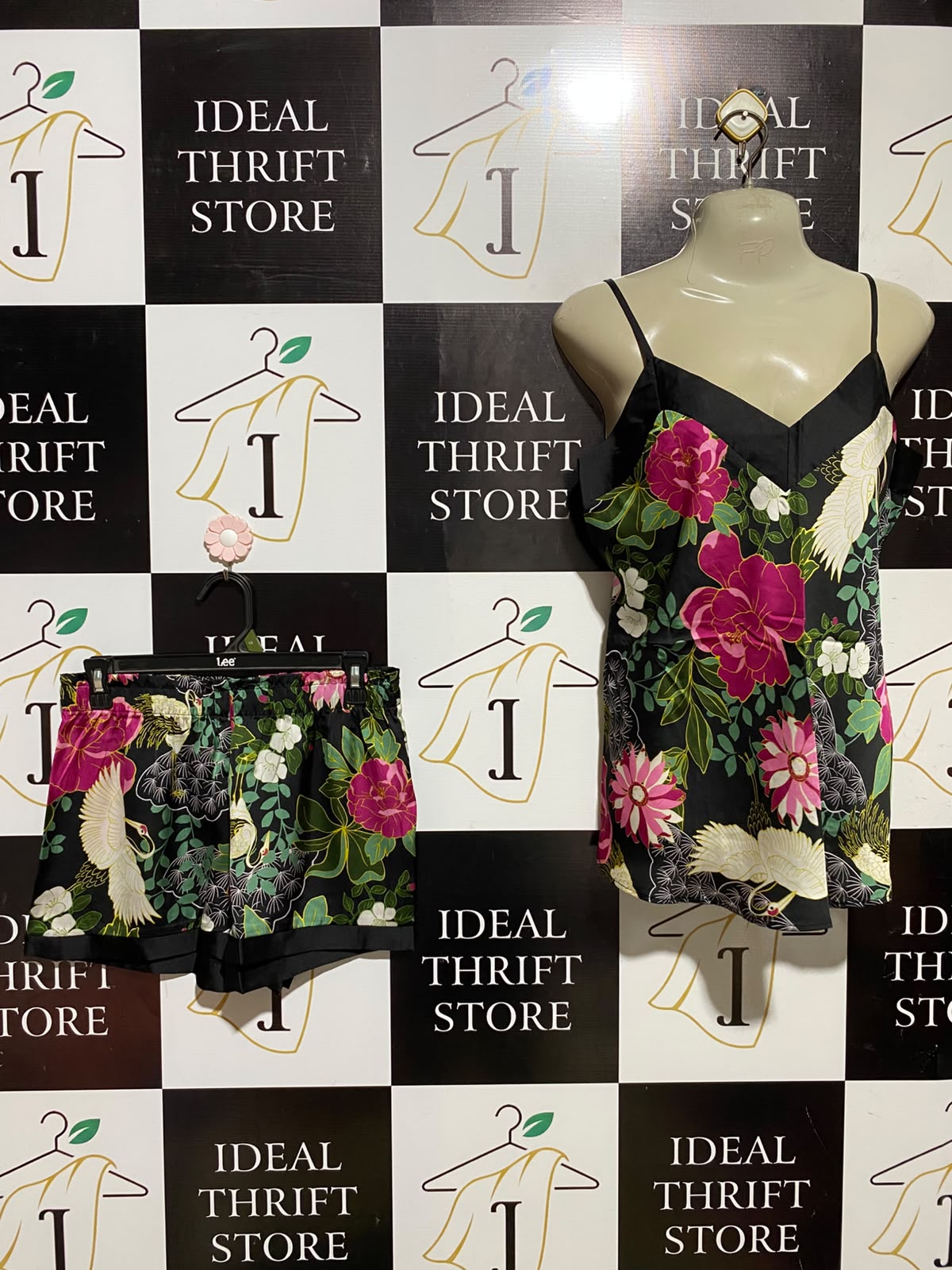 TIME TO DREAM |M| A4| VIBRANT FLORAL AND CRANE PRINT PAJAMA SET