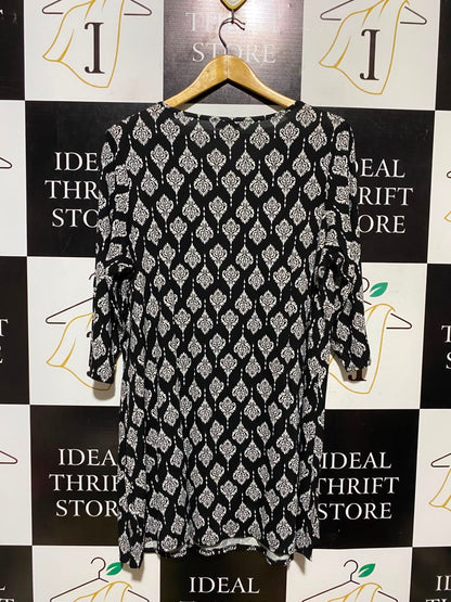 GRORGE |L| BUST 21| A4| CHIC BLACK AND WHITE DAMASK PRINT DRESS