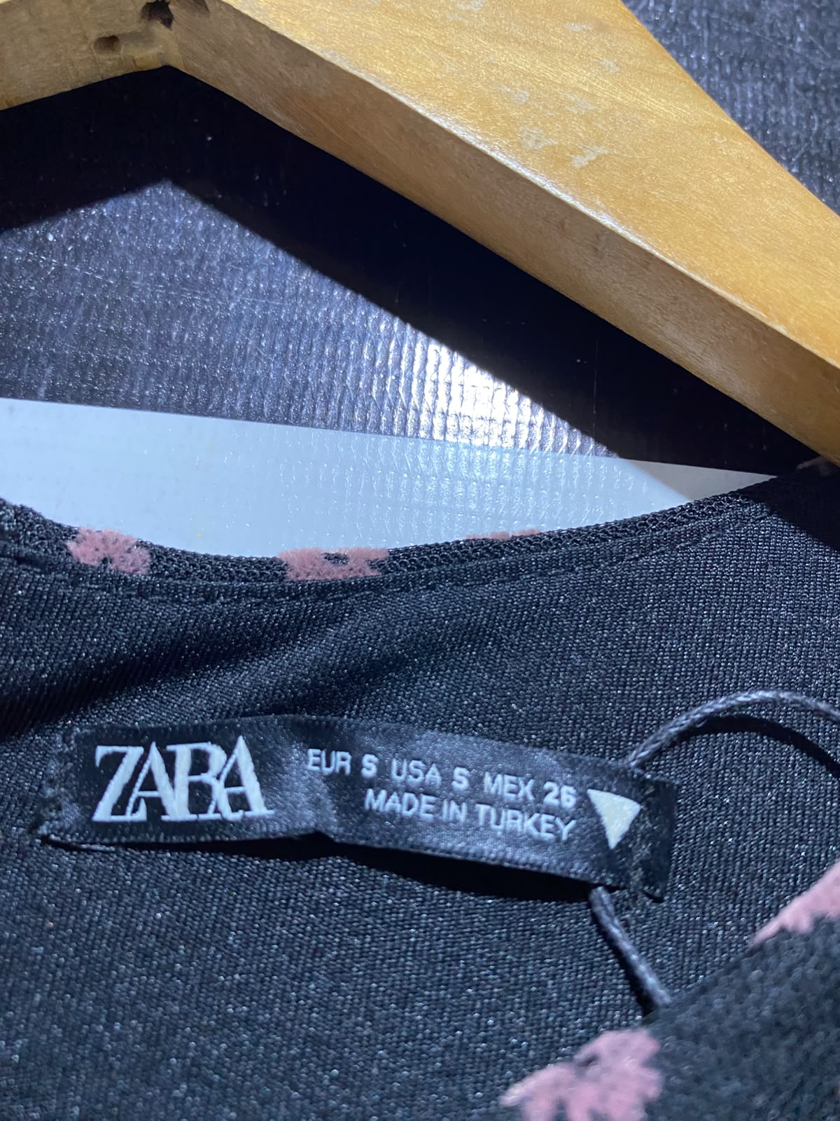 ZARA |S| BUST 14| A4| CHIC BLACK AND DUSTY PINK FLORAL RUCHED DRESS