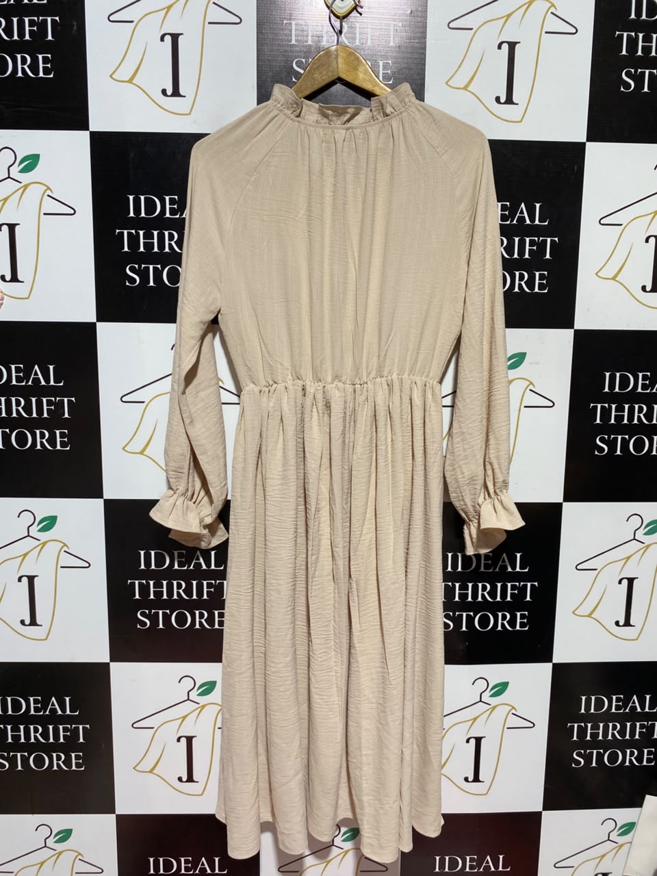 DAZY |M| BUST 18| A5| BEIGE PIN-TUCK & RUFFLE TRIM MAXI DRESS - TIE-NECK LONG-SLEEVE BOHO DRESS