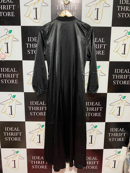 |M| BUST 18| A5| BLACK SHIMMER SATIN BUTTON-FRONT MAXI DRESS - HIGH-NECK LONG SLEEVE EVENING GOWN