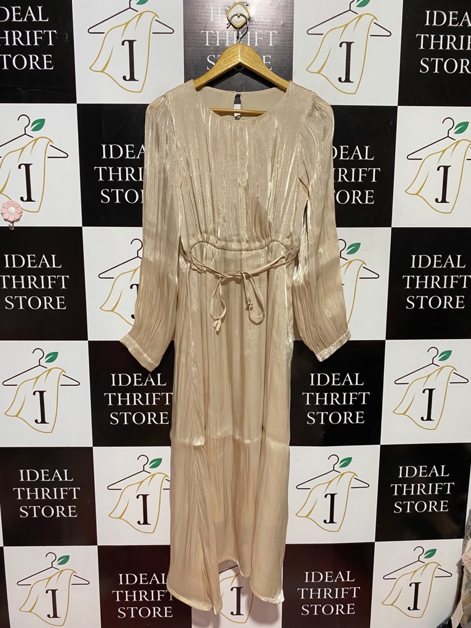 DAZY |L| BUST 17| A6| SHIMMERING CHAMPAGNE GOLD METALLIC CRINKLE MAXI DRESS