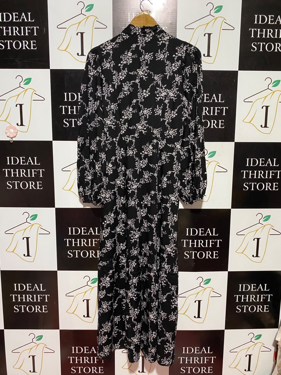 RIVER ISLAND |S| BUST 17| A6| BLACK FLORAL TIE-NECK MAXI DRESS - BUTTON-FRONT LONG SLEEVE DRESS