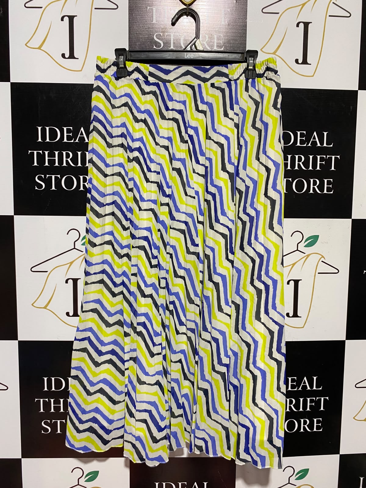 M&S |L| WAIST 30| A6| GEOMETRIC CHEVRON PRINT PLEATED MAXI SKIRT