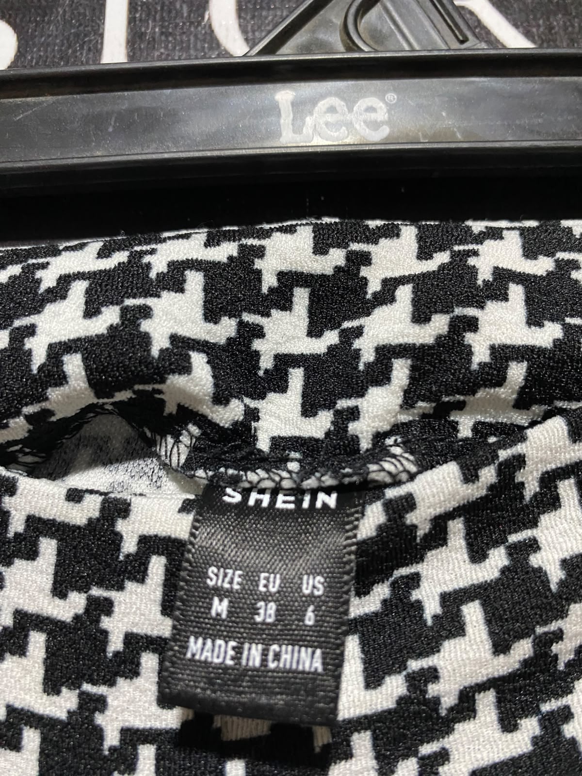 SHEIN |M| WAIST 30| A6| BLACK & WHITE HOUNDSTOOTH HIGH-WAISTED FLARED TROUSERS
