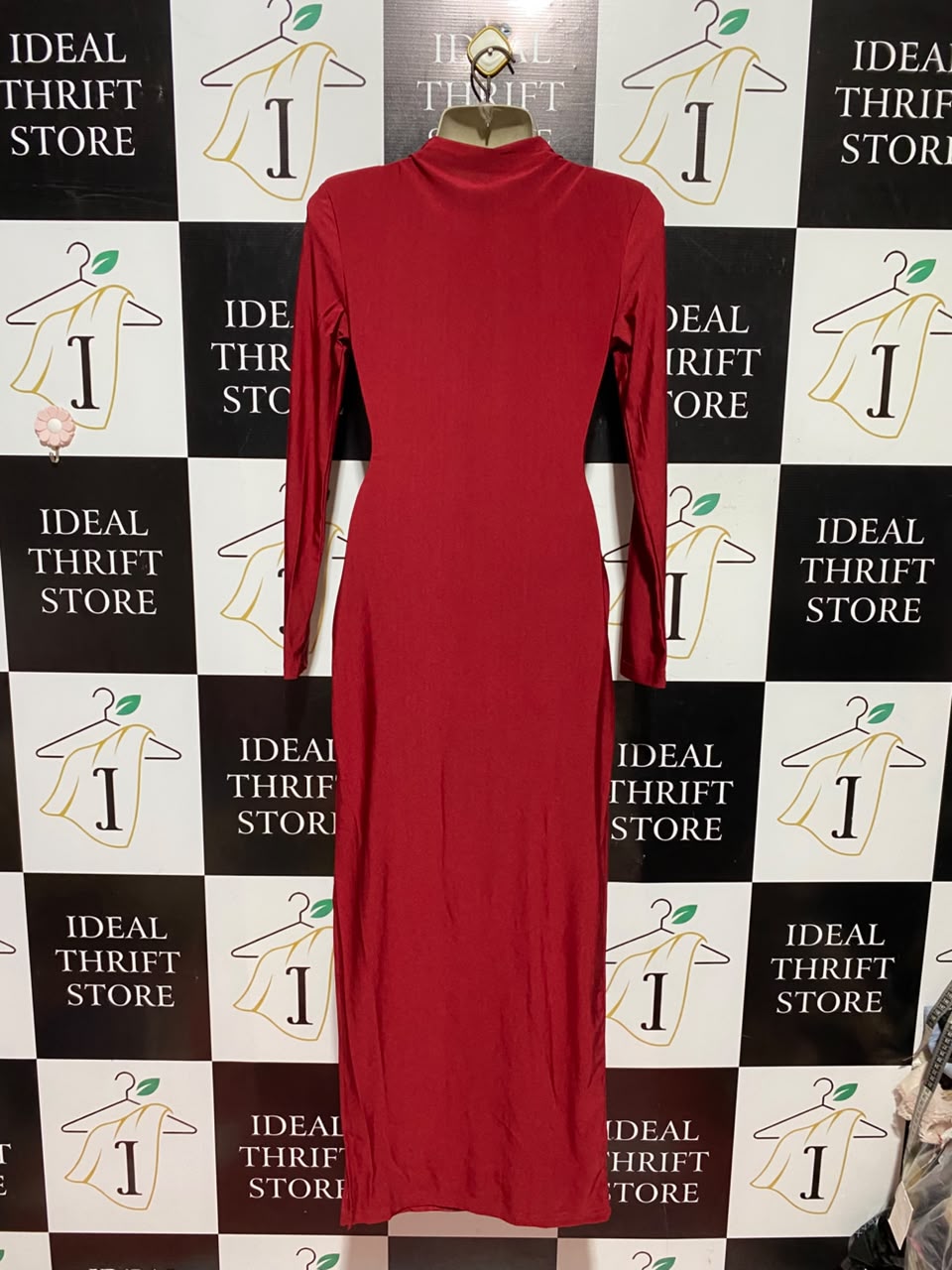 SHEIN |XS| BUST 15| A6| RED SATIN CUT-OUT TWIST FRONT MAXI DRESS