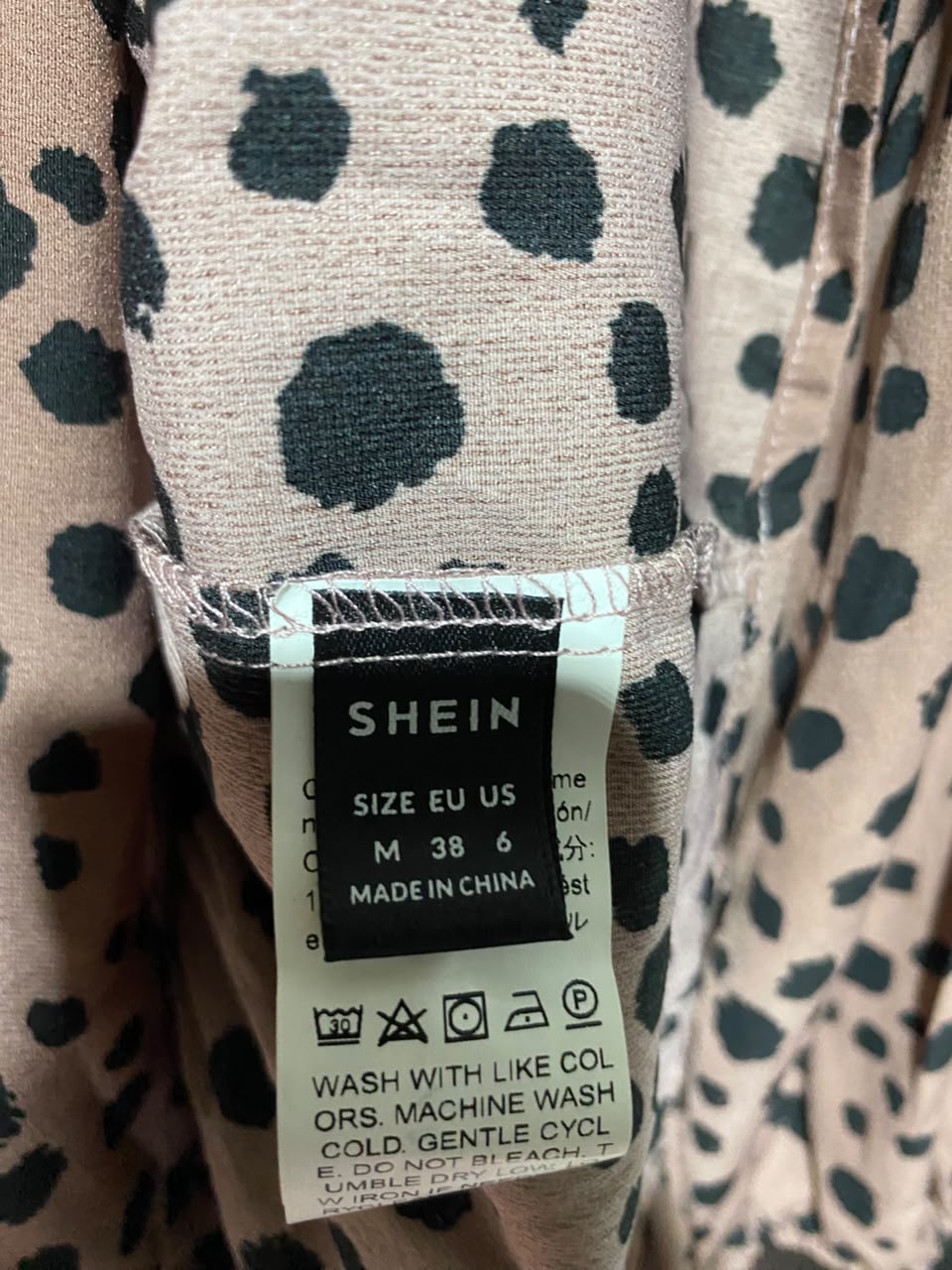 SHEIN |M| BUST 17| A6| DUSTY ROSE DALMATIAN PRINT MIDI DRESS