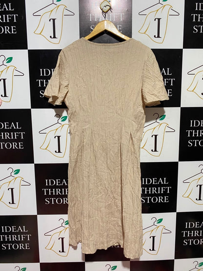 SHEIN |L| BUST 19| A6| BEIGE BUTTON-DOWN TEXTURED MIDI DRESS