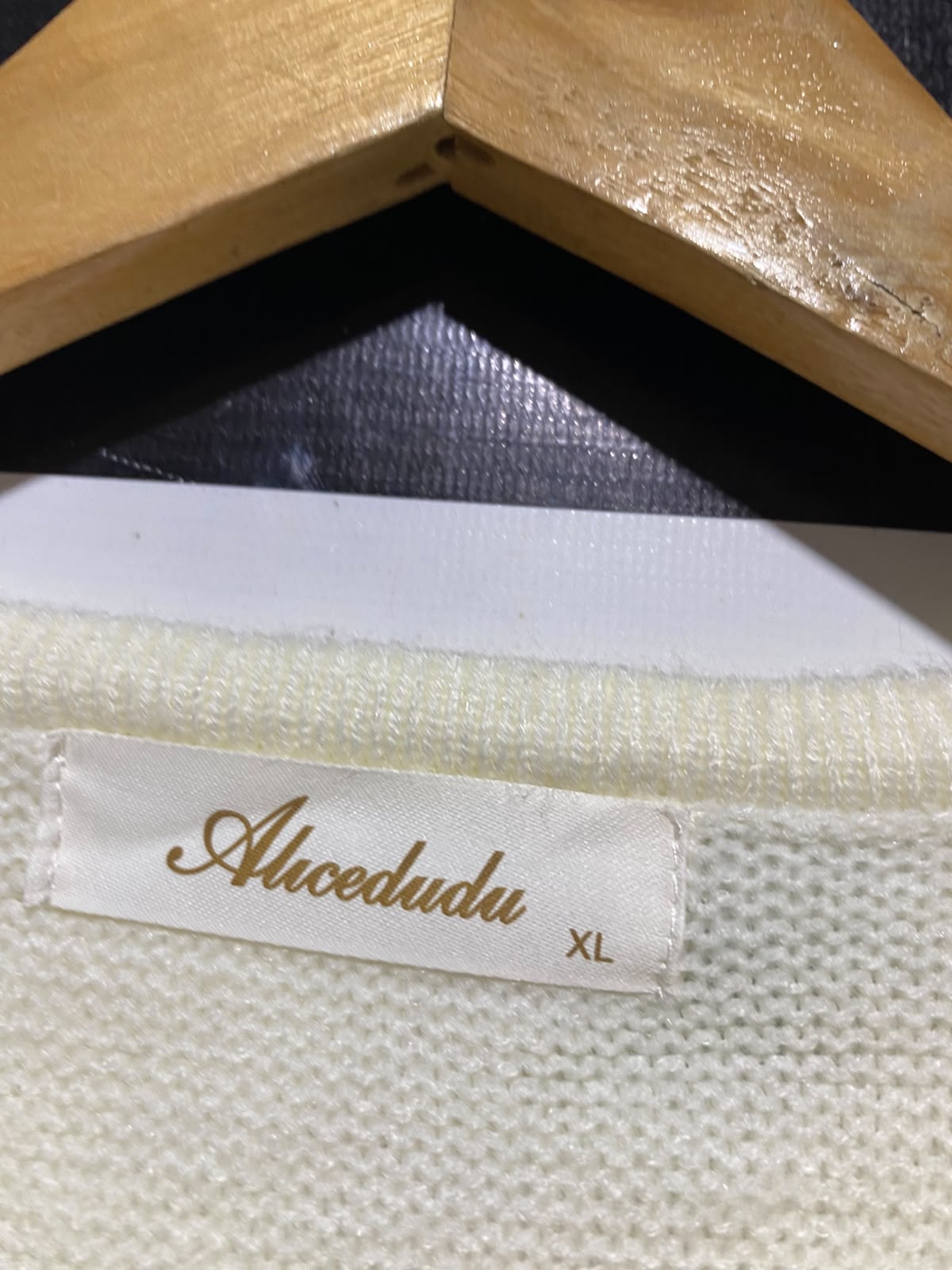 ALICEDUDU |XL| BUST 22| A6| CREAM & NAVY STRIPED KNIT CARDIGAN - GOLD BUTTON LONG SLEEVE SWEATER