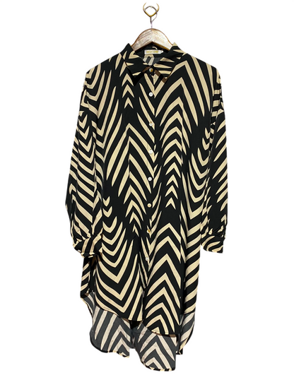 BEST LIVE |M/L| BUST 26| A7| BLACK AND CREAM GEOMETRIC CHEVRON BUTTON-DOWN OVERSIZED TUNIC SHIRT DRESS