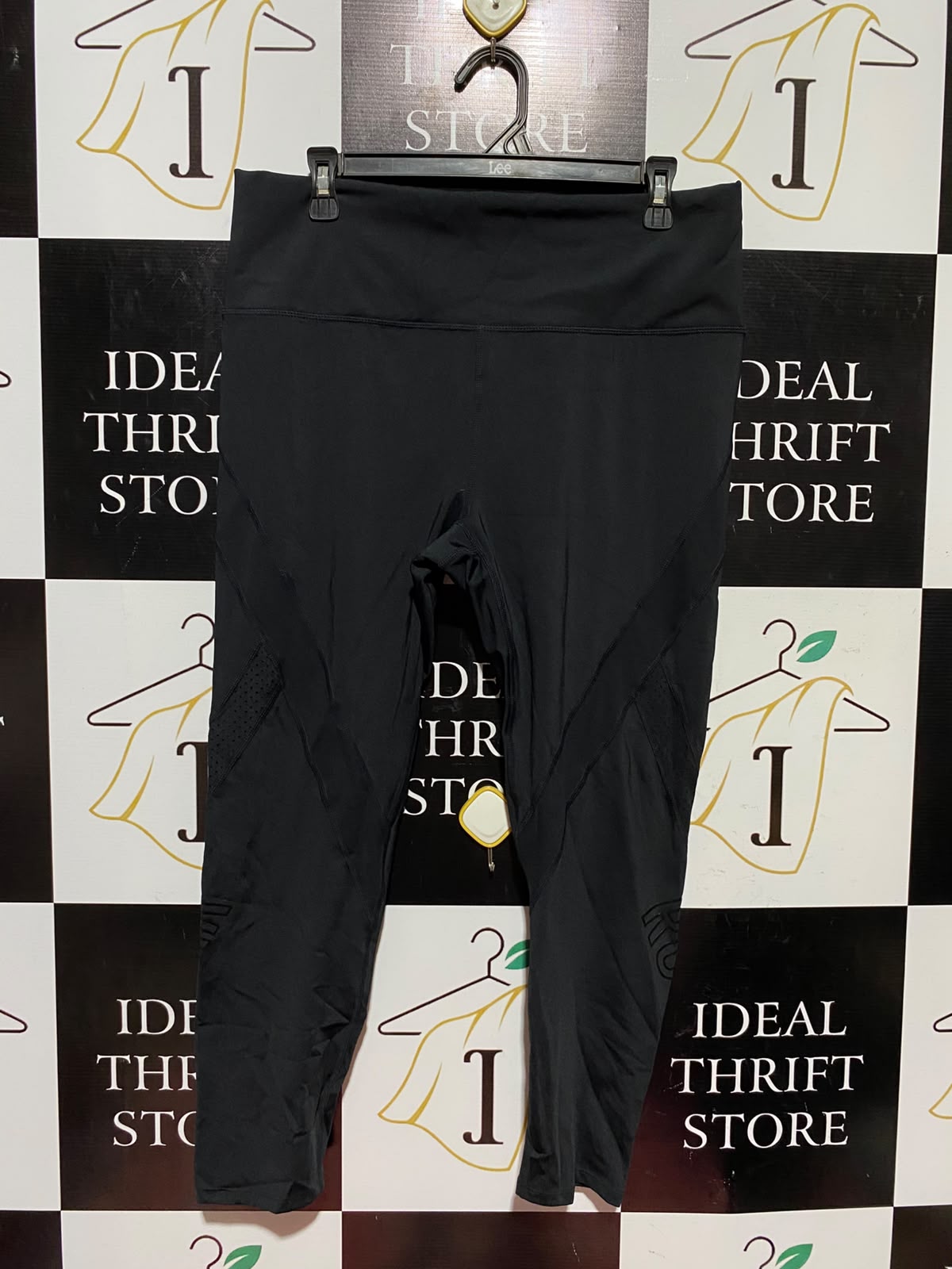 ROCK WEAR |XL| WAIST 32| A7| PERFORMANCE BLACK HIGH-WAISTED ACTIVEWEAR LEGGINGS WITH MESH PANELS