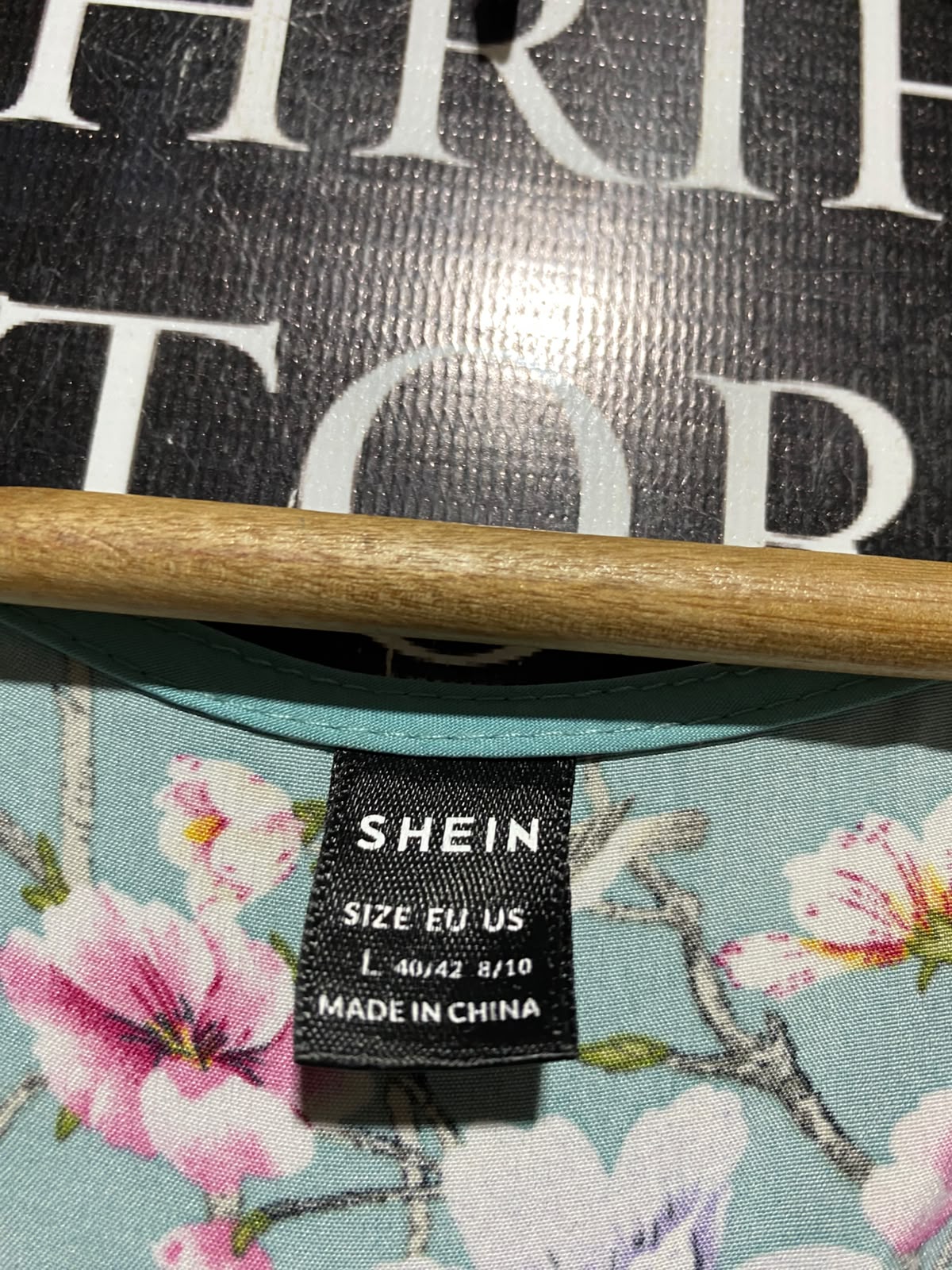 SHEIN |L| BUST 18| A7| SAGE GREEN FLORAL PRINT FLUTTER SLEEVE TIERED MAXI DRESS