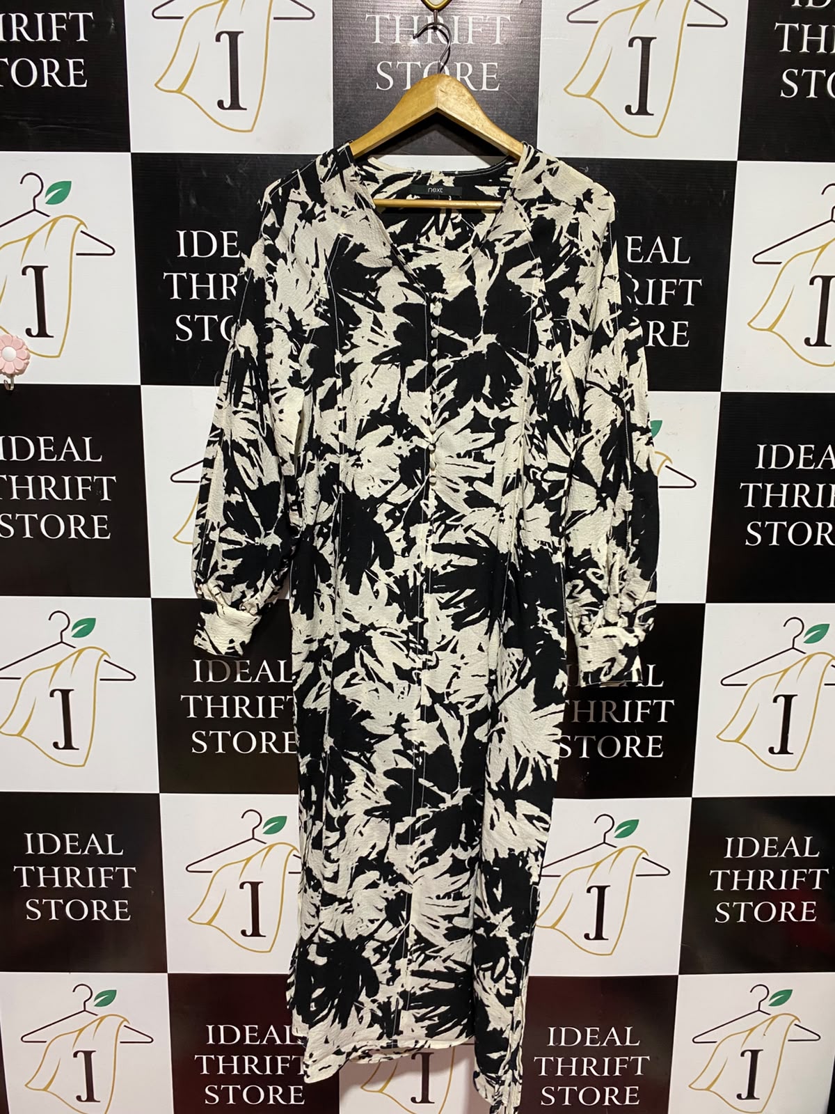 NEXT |S| BUST 18| A7| MONOCHROME ABSTRACT FLORAL PRINT V-NECK MAXI DRESS