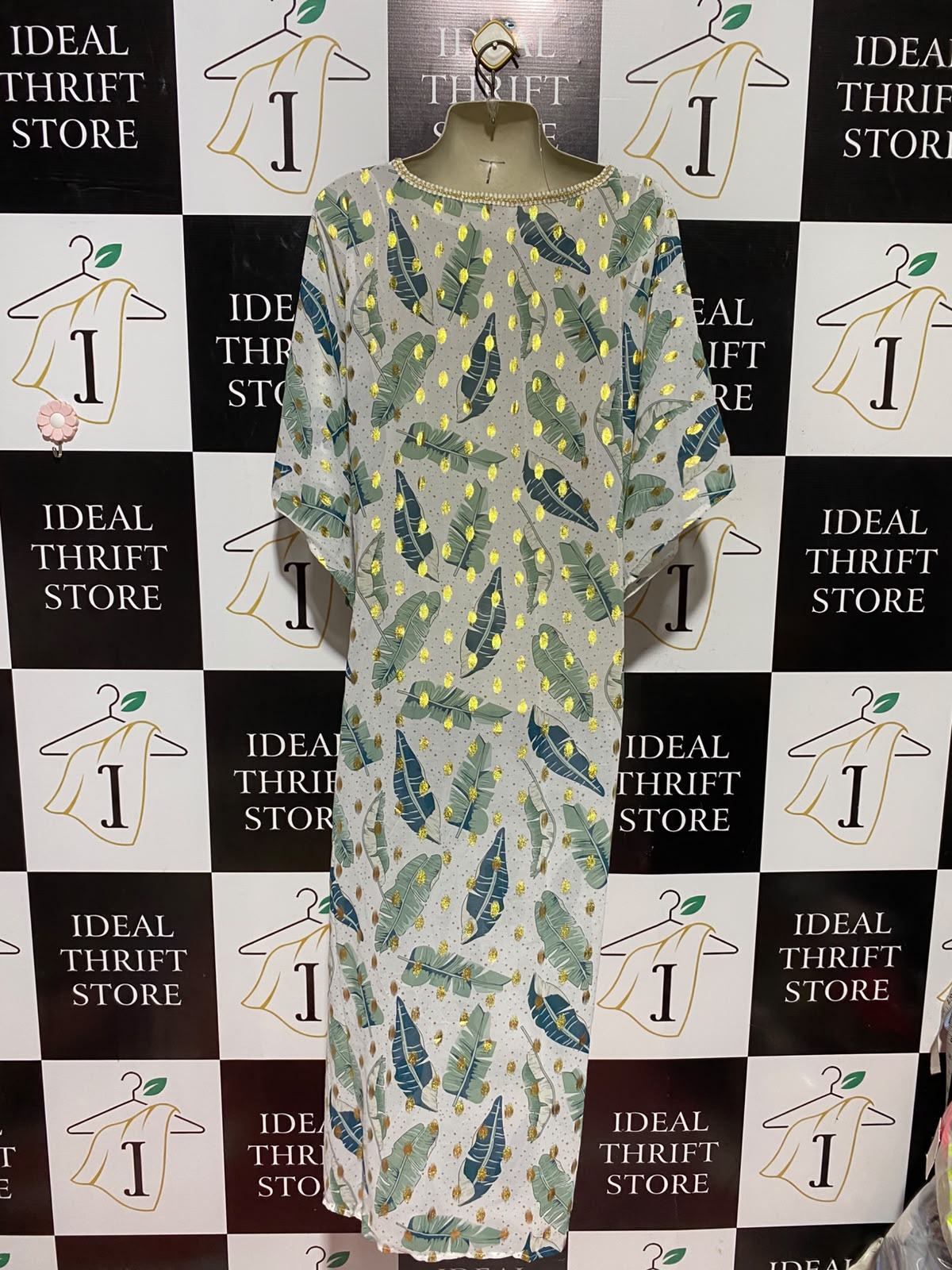 STELLA MORGAN |M| BUST FREE| A7| LUXURIOUS TROPICAL LEAF PRINT PEARL-TRIMMED KAFTAN MAXI DRESS COVER-UP