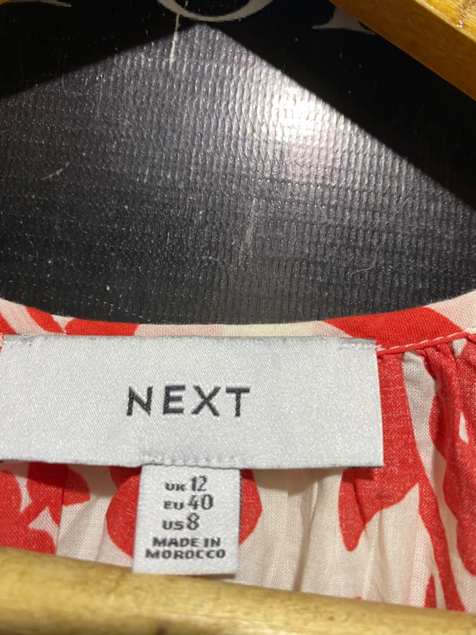 NEXT |M| BUST FREE| A7| RED AND CREAM DAMASK PRINT TIE-WAIST MAXI DRESS