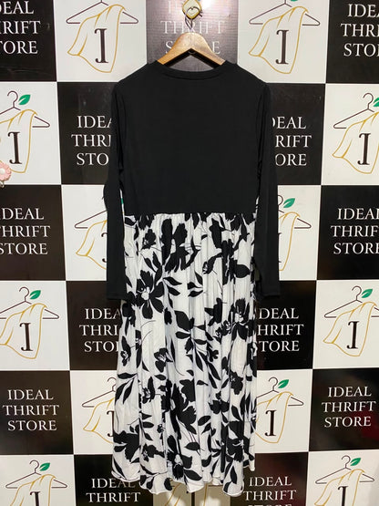 SHEIN CURVE |XL| BUST 19| A7| BLACK SOLID RIB-KNIT AND FLORAL PRINT CONTRAST MAXI DRESS